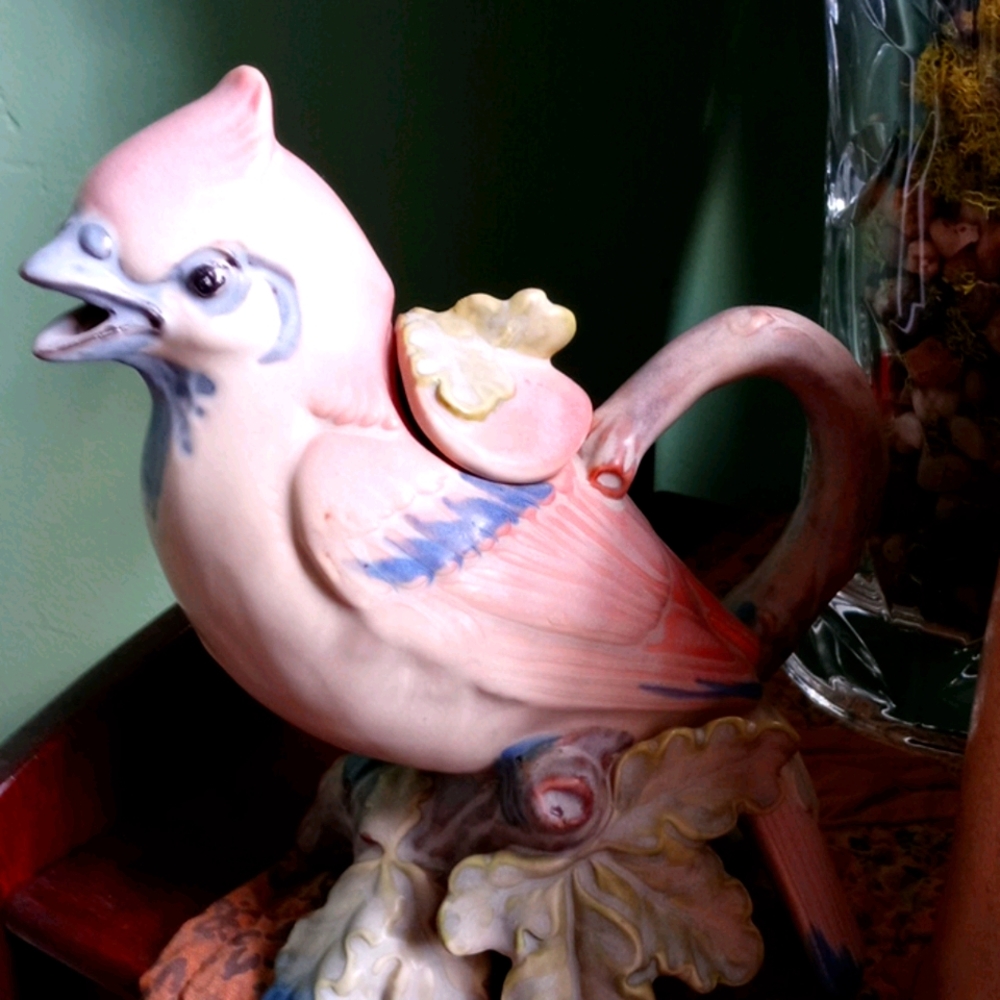 Takahashi Cardinal Teapot